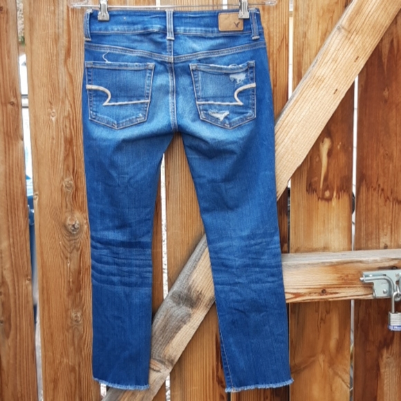 American eagle artist crop distressed jeans sz 4 - Picture 4 of 7